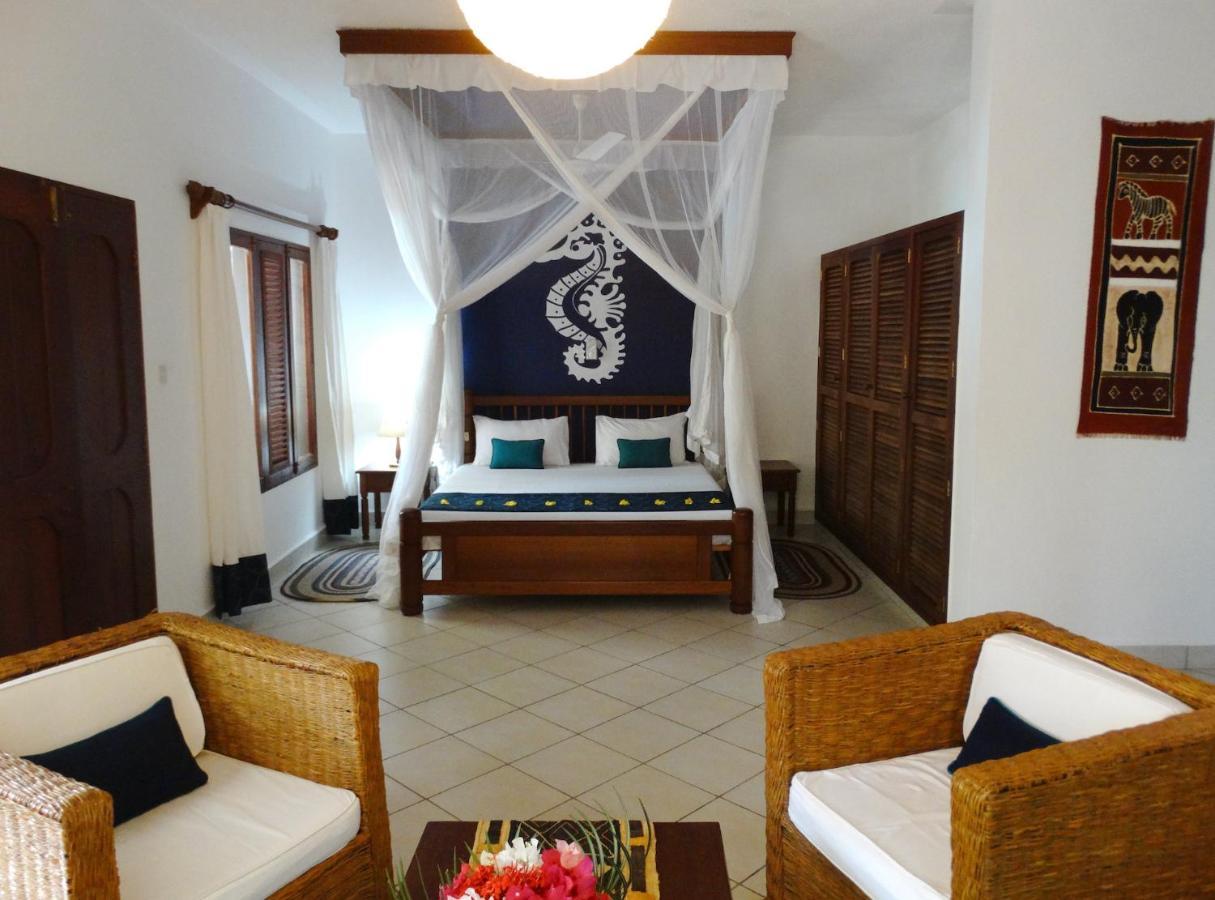 Diani Cottages ディアニ・ビーチ エクステリア 写真