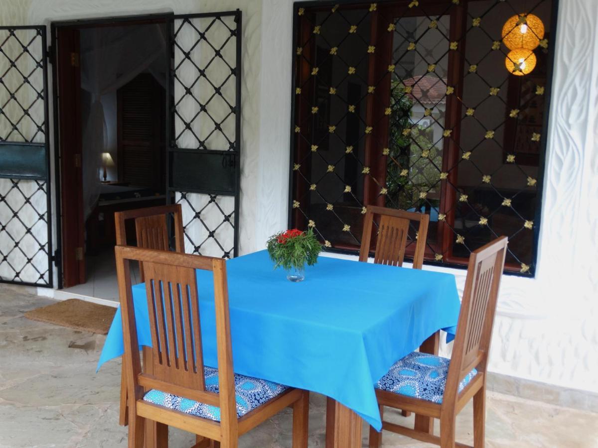 Diani Cottages ディアニ・ビーチ エクステリア 写真