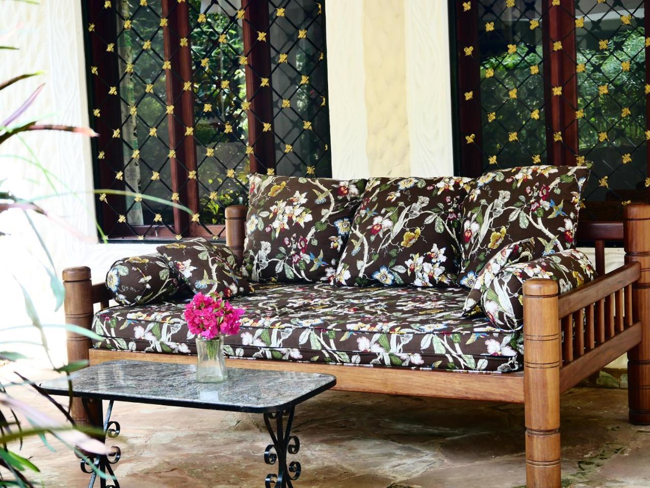 Diani Cottages ディアニ・ビーチ エクステリア 写真
