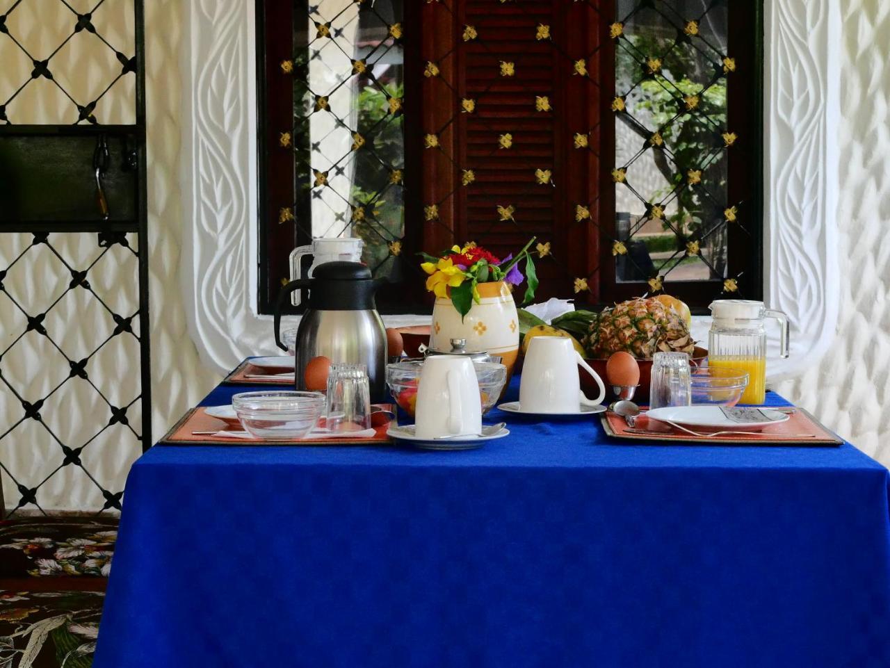 Diani Cottages ディアニ・ビーチ エクステリア 写真