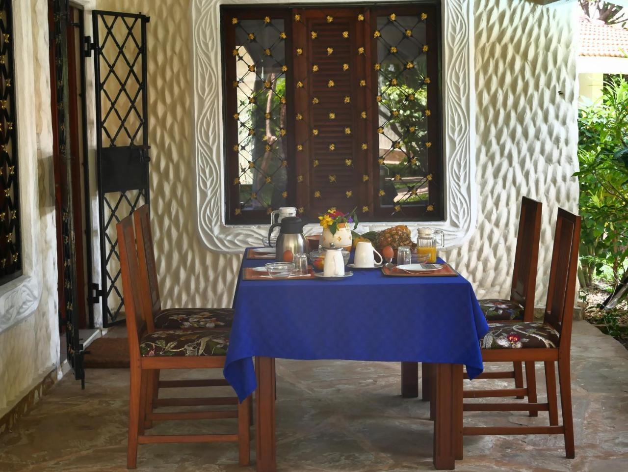 Diani Cottages ディアニ・ビーチ エクステリア 写真